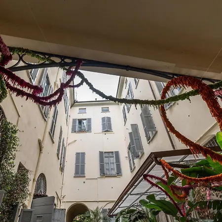 Nerino House, Elegante E Tranquillo Appartamento A 5 Minuti Dal Duomo-2